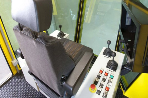 Rotating Control Station - PMB 15